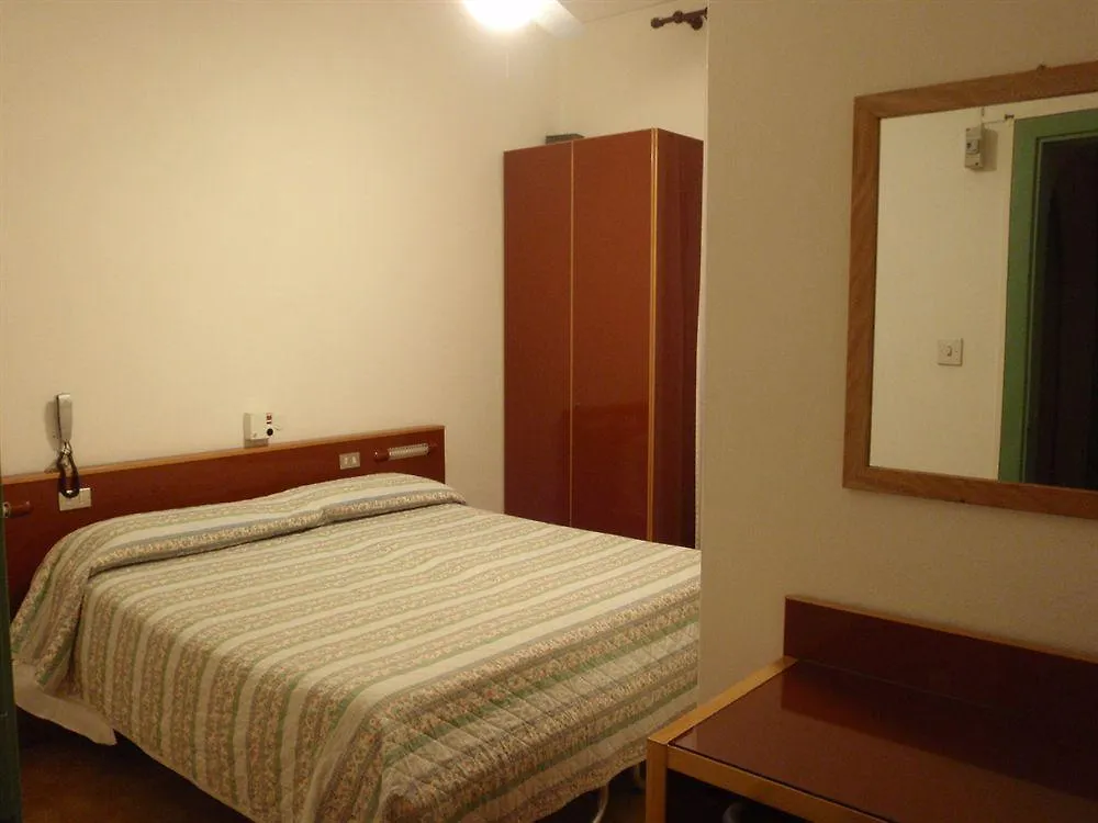 Hotel Week End Porto Santo Stefano  3*, Porto Santo Stefano (Grosseto)