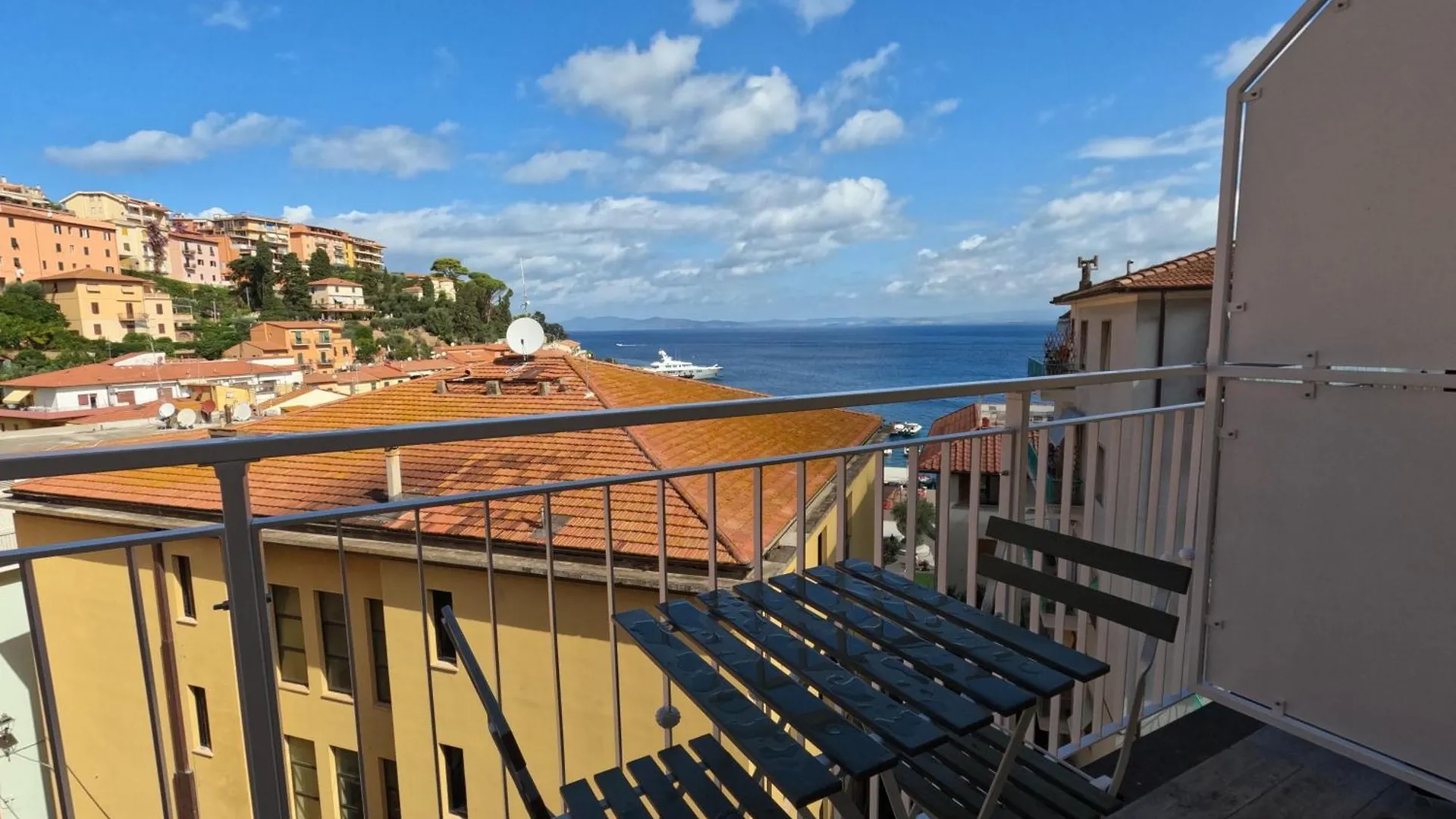 Pensione Week End Porto Santo Stefano  Hotel Porto Santo Stefano (Grosseto)
